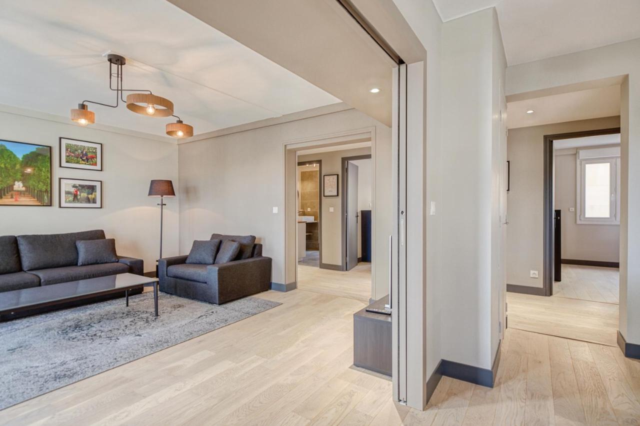 Apartament Le Gambetta - T3 Standing Avec Parking, Wifi, Netflix Laval  Zewnętrze zdjęcie